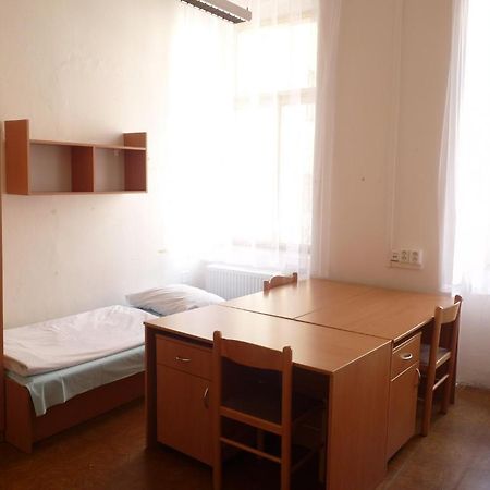 Ats Hostel Jednota Praga Exterior foto